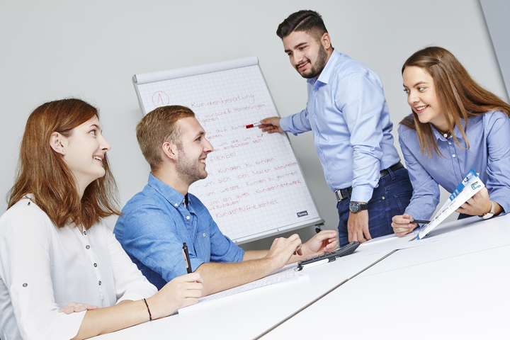 Ausbildung zur/zum Kauffrau/Kaufmann für Spedition und Logistikdienstleistung (m/w/d)